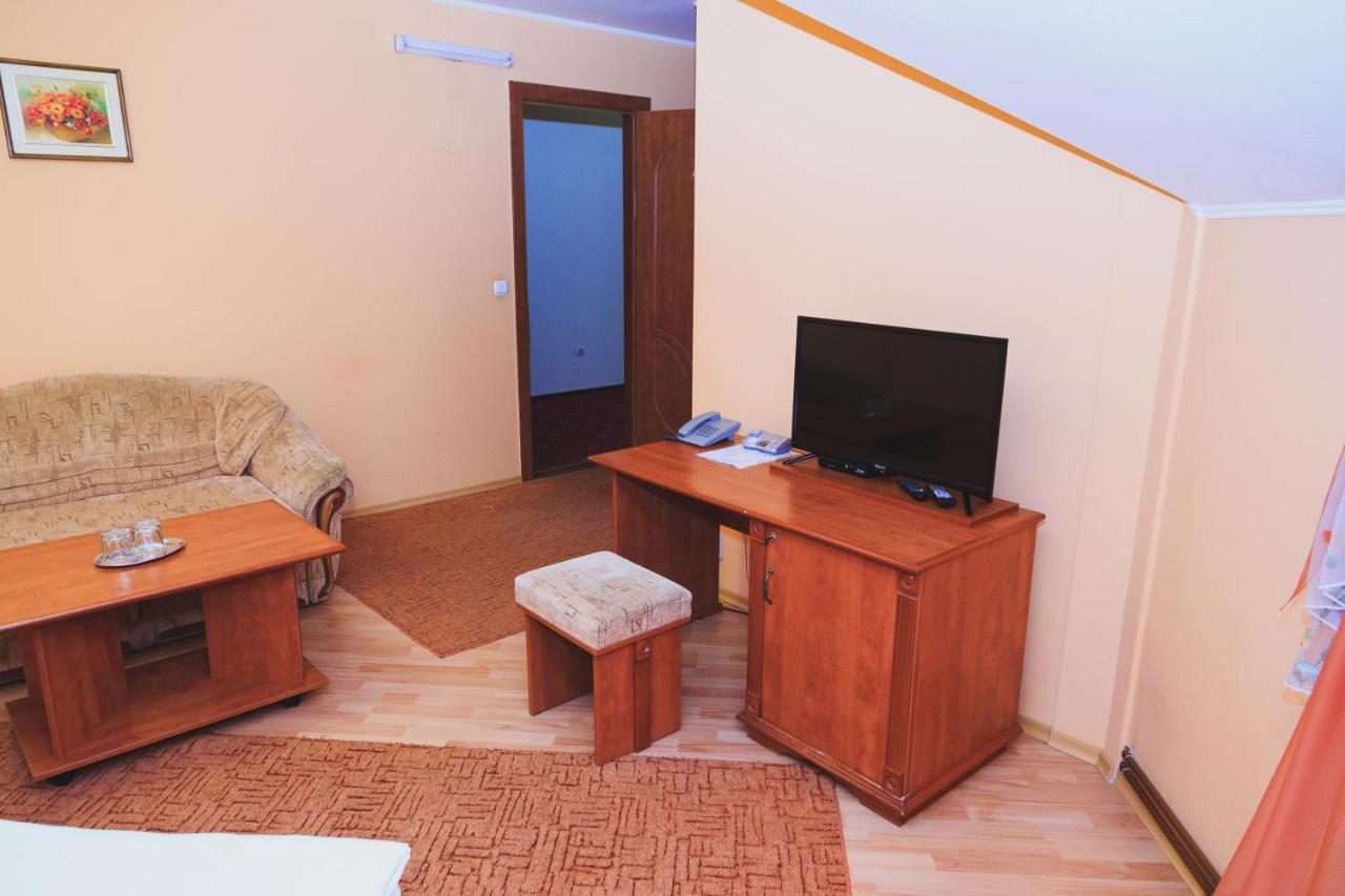 Europe Hotel Užhorod Esterno foto