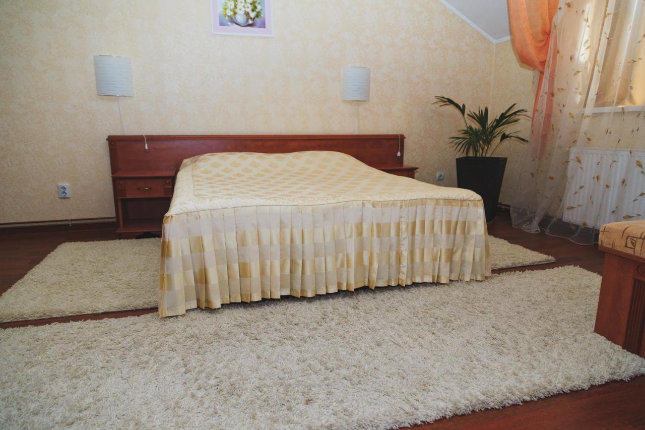 Europe Hotel Užhorod Esterno foto