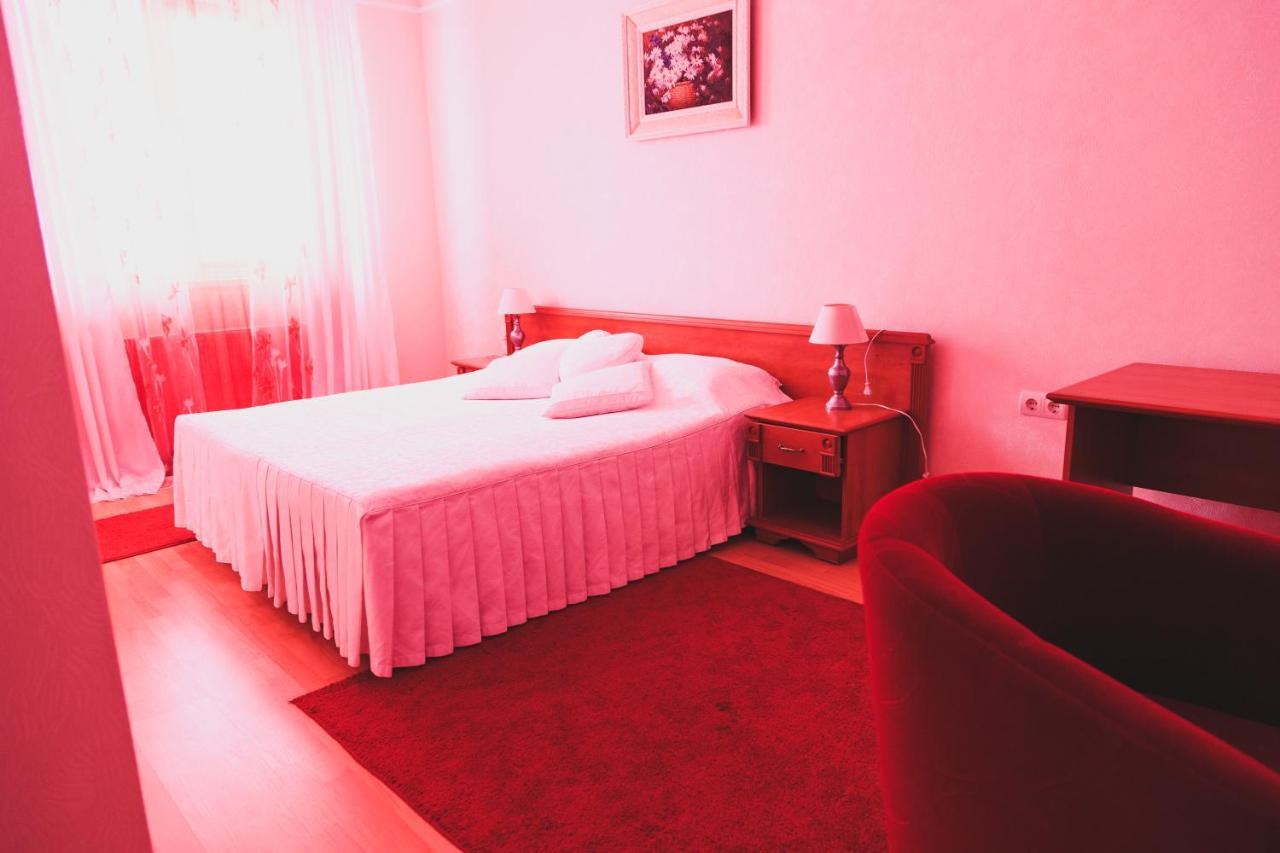 Europe Hotel Užhorod Esterno foto
