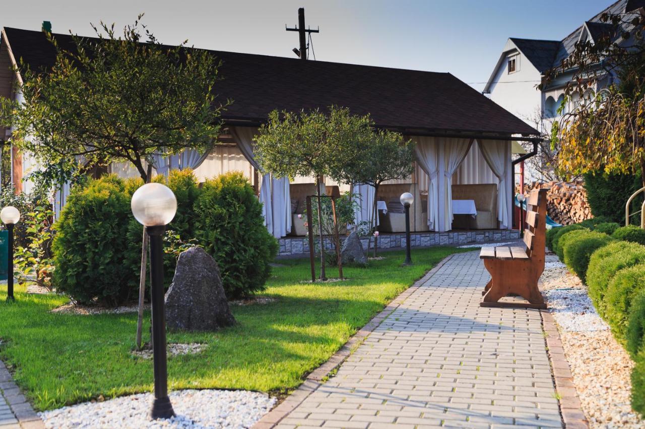 Europe Hotel Užhorod Esterno foto